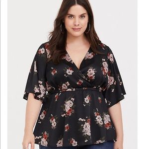 ❌SOLD❌ BLACK FLORAL SURPLICE SATIN BABYDOLL BLOUSE